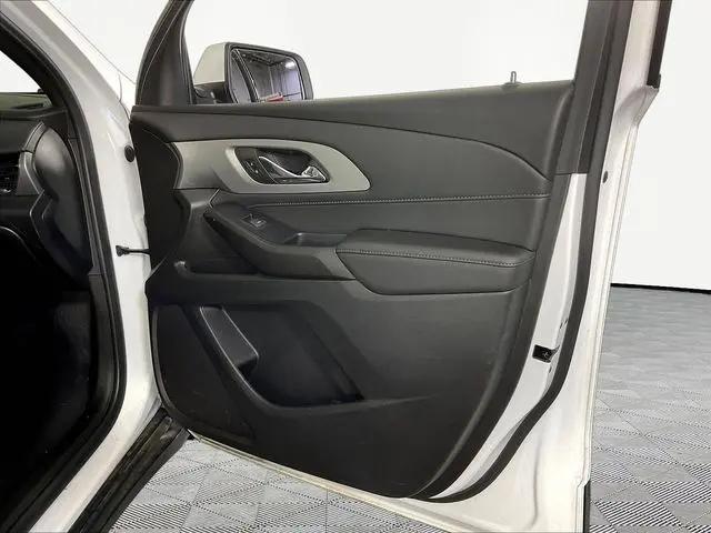 2022 Chevrolet Traverse FWD LT Cloth
