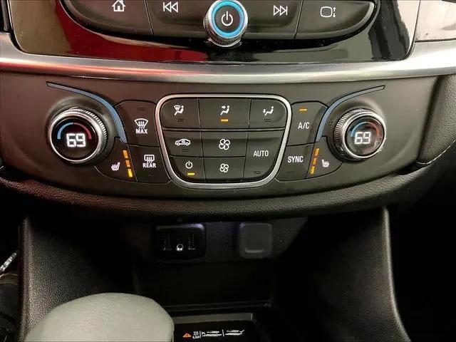 2022 Chevrolet Traverse FWD LT Cloth