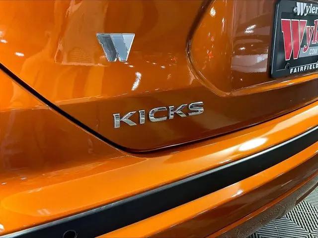 2023 Nissan Kicks SR Xtronic CVT