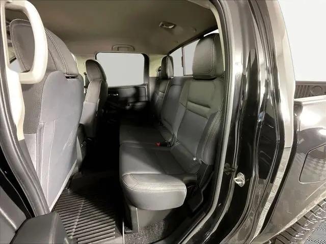 2023 Nissan Frontier Crew Cab SV 4x4