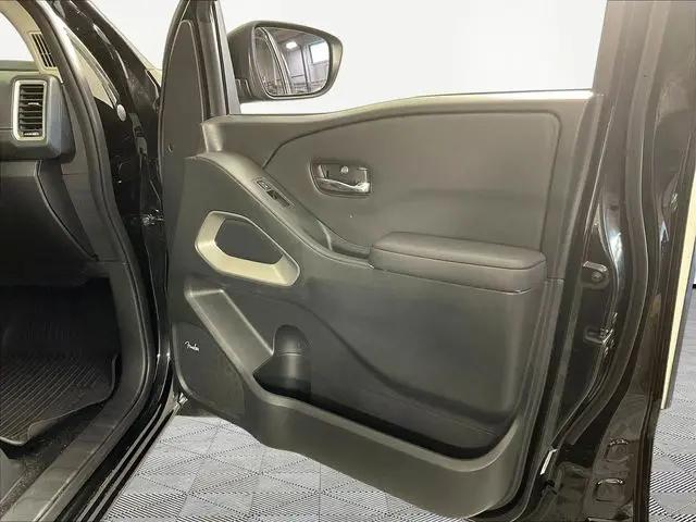 2023 Nissan Frontier Crew Cab SV 4x4