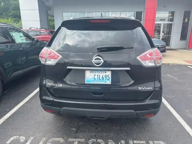 2016 Nissan Rogue SV