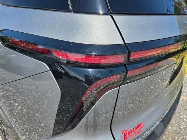 2024 Chevrolet Traverse AWD LT