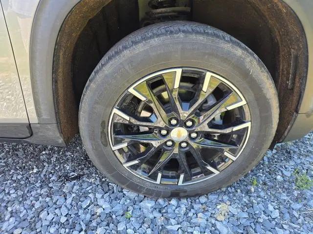 2024 Chevrolet Traverse AWD LT