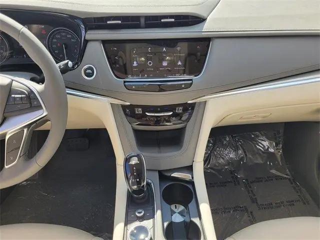 2025 Cadillac XT5 FWD Premium Luxury