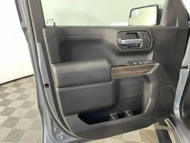 2020 Chevrolet Silverado 1500 4WD Crew Cab Short Bed LT
