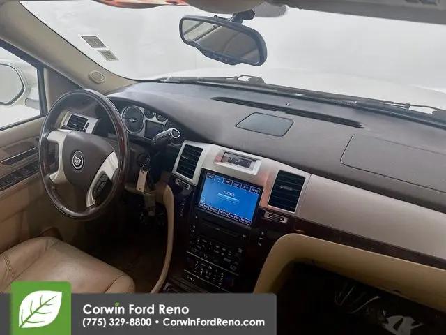 2010 Cadillac Escalade Standard