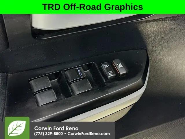 2017 Toyota Tundra SR5 5.7L V8