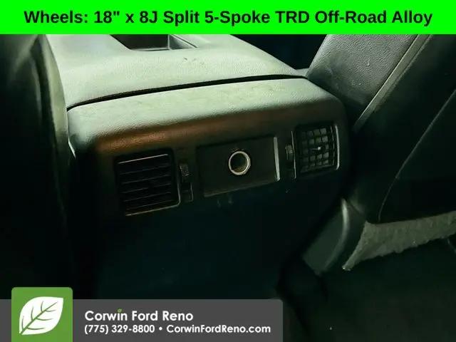 2017 Toyota Tundra SR5 5.7L V8