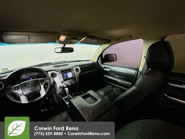 2017 Toyota Tundra SR5 5.7L V8