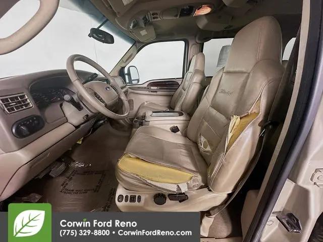 2004 Ford Excursion Limited