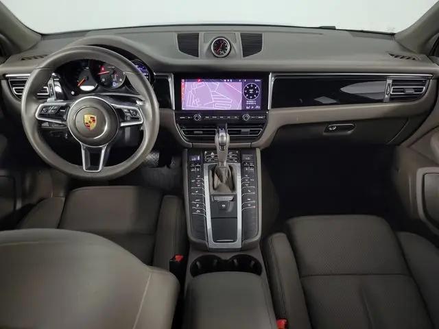 2021 Porsche Macan Macan