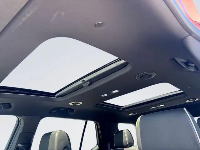 2023 Chevrolet Traverse FWD Premier