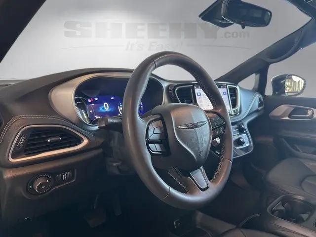 2024 Chrysler Pacifica Hybrid S Appearance Pkg