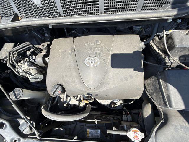 2017 Toyota Sienna SE 8 Passenger