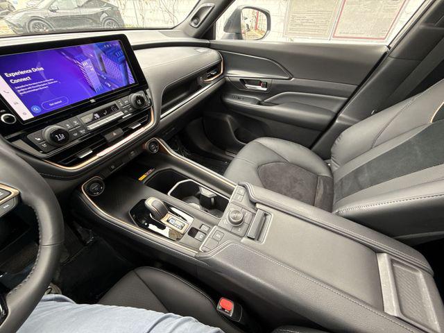 2025 Toyota Grand Highlander Hybrid Limited MAX