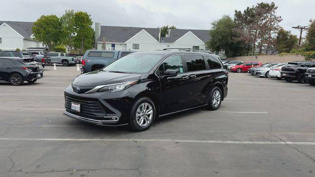 2024 Toyota Sienna XLE