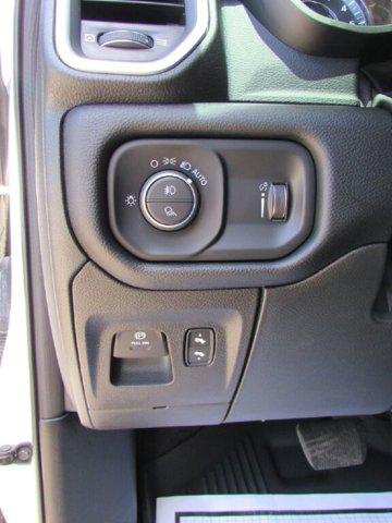 2020 Ram 1500 Big Horn Quad Cab 4x4 6'4" Box
