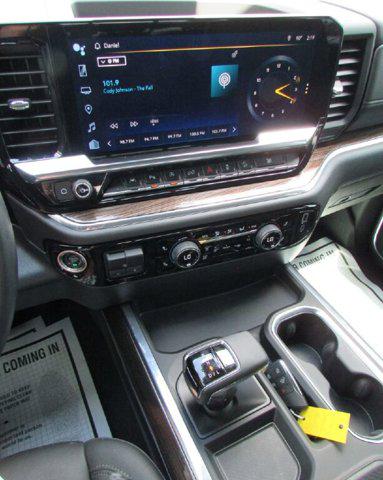 2024 Chevrolet Silverado 1500 4WD Crew Cab Short Bed LT Trail Boss