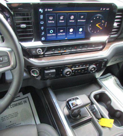 2024 Chevrolet Silverado 1500 4WD Crew Cab Short Bed LT Trail Boss