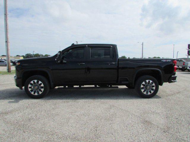 2022 Chevrolet Silverado 2500HD 4WD Crew Cab Standard Bed Custom