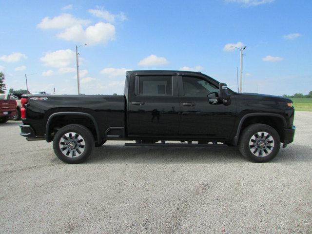 2022 Chevrolet Silverado 2500HD 4WD Crew Cab Standard Bed Custom