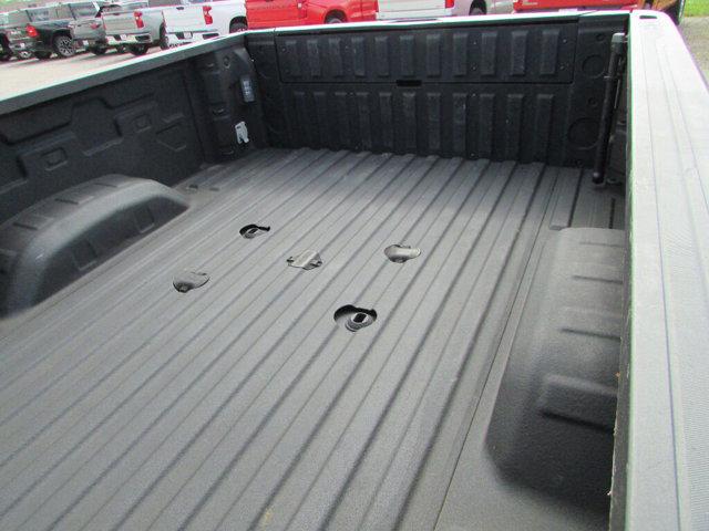 2022 Chevrolet Silverado 2500HD 4WD Crew Cab Standard Bed Custom