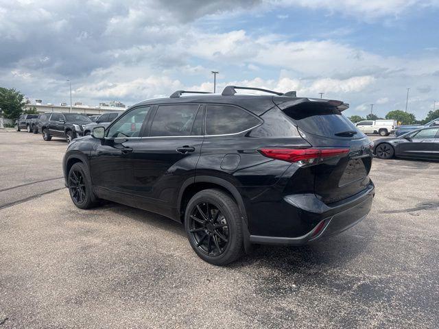 2022 Toyota Highlander Hybrid Limited