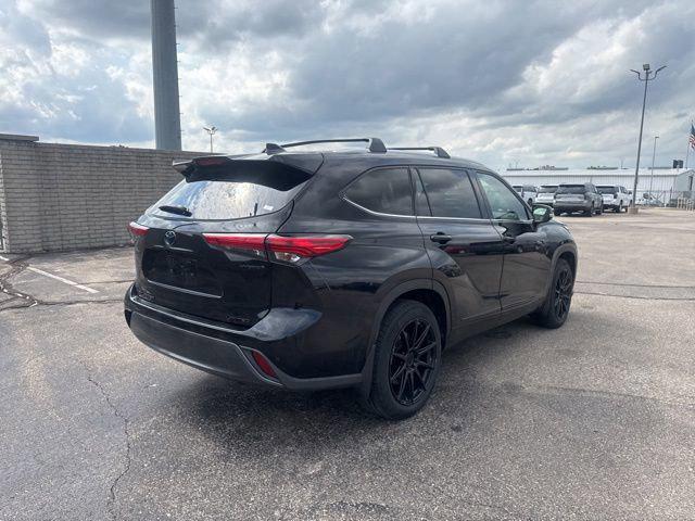 2022 Toyota Highlander Hybrid Limited
