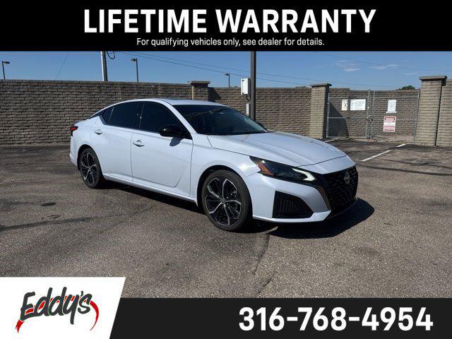 2023 Nissan Altima SR FWD for sale in Wichita, KS