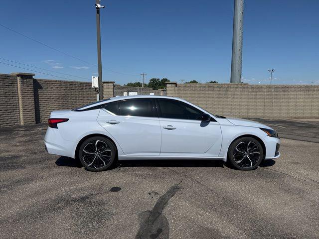 2023 Nissan Altima SR FWD