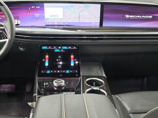 2025 Cadillac Escalade Premium Luxury