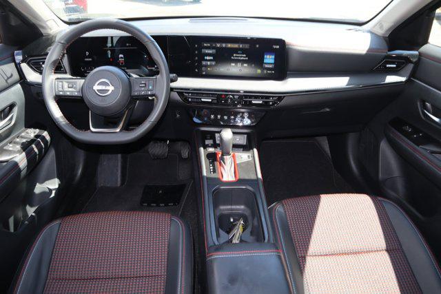 2025 Nissan Kicks SR Intelligent AWD