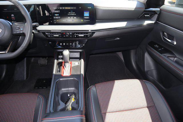 2025 Nissan Kicks SR Intelligent AWD