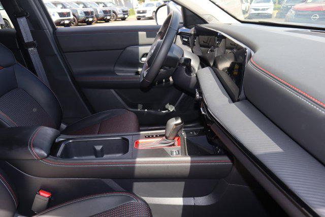 2025 Nissan Kicks SR Intelligent AWD