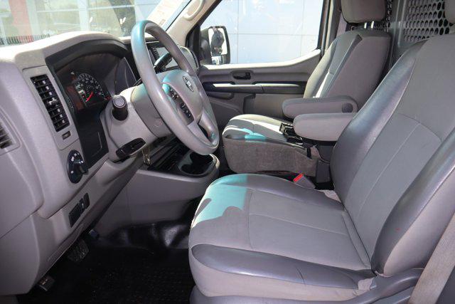 2019 Nissan 1500 S V6