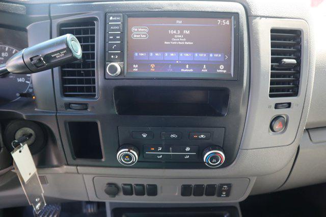 2019 Nissan 1500 S V6