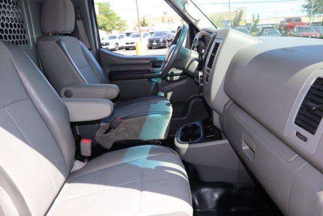 2019 Nissan 1500 S V6