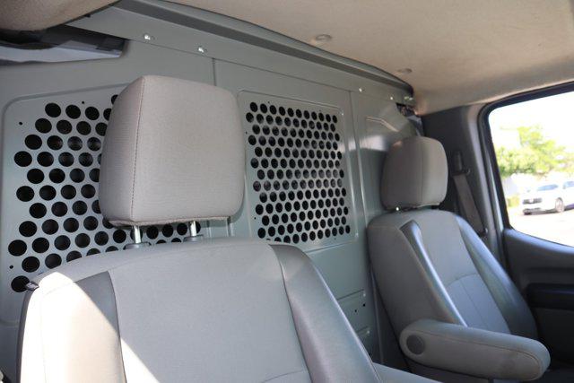 2019 Nissan 1500 S V6