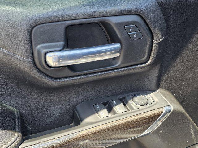 2021 Chevrolet Silverado 1500 4WD Crew Cab Short Bed RST