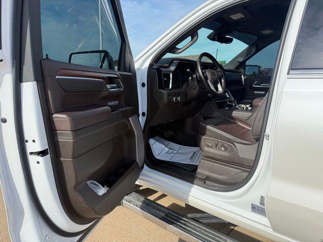 2024 GMC Sierra 1500 4WD Crew Cab Short Box Denali