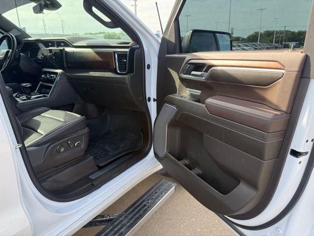 2024 GMC Sierra 1500 4WD Crew Cab Short Box Denali