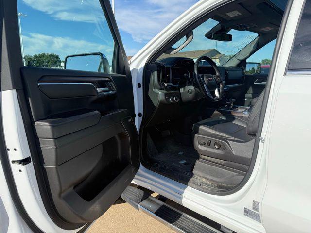 2024 GMC Sierra 1500 4WD Crew Cab Short Box SLT