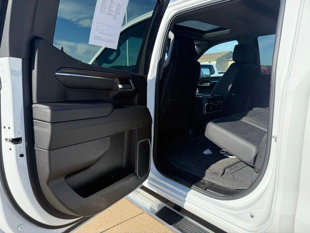 2024 GMC Sierra 1500 4WD Crew Cab Short Box SLT