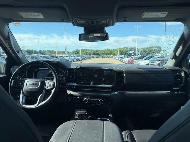 2024 GMC Sierra 1500 4WD Crew Cab Short Box SLT