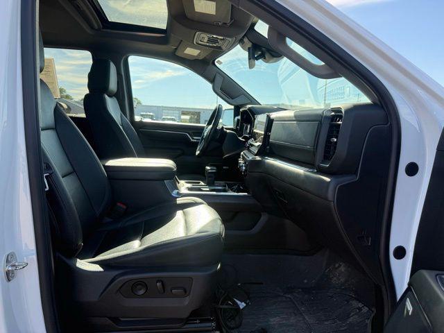 2024 GMC Sierra 1500 4WD Crew Cab Short Box SLT