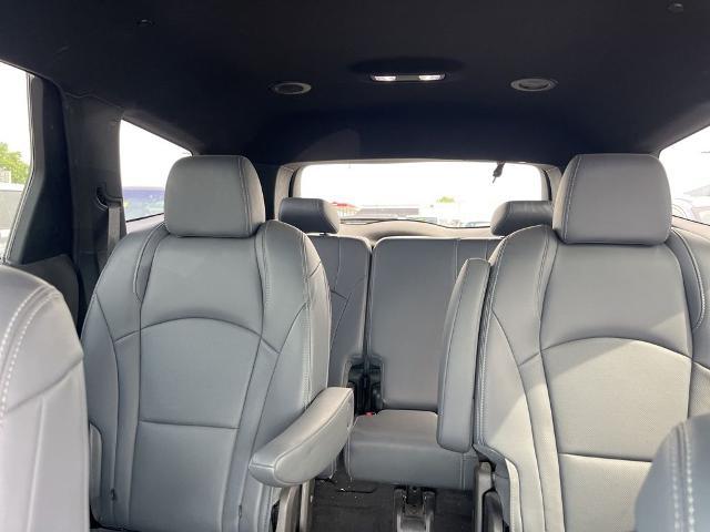 2023 Buick Enclave Essence AWD