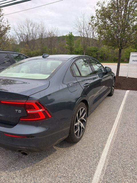 2019 Volvo S60 T5 Momentum