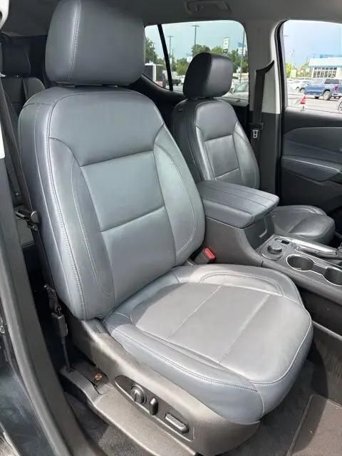 2021 Chevrolet Traverse FWD LT Leather