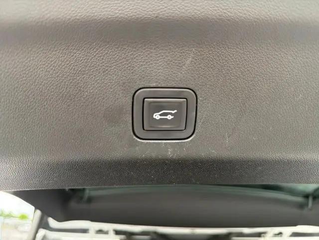 2024 GMC Yukon XL 2WD SLT